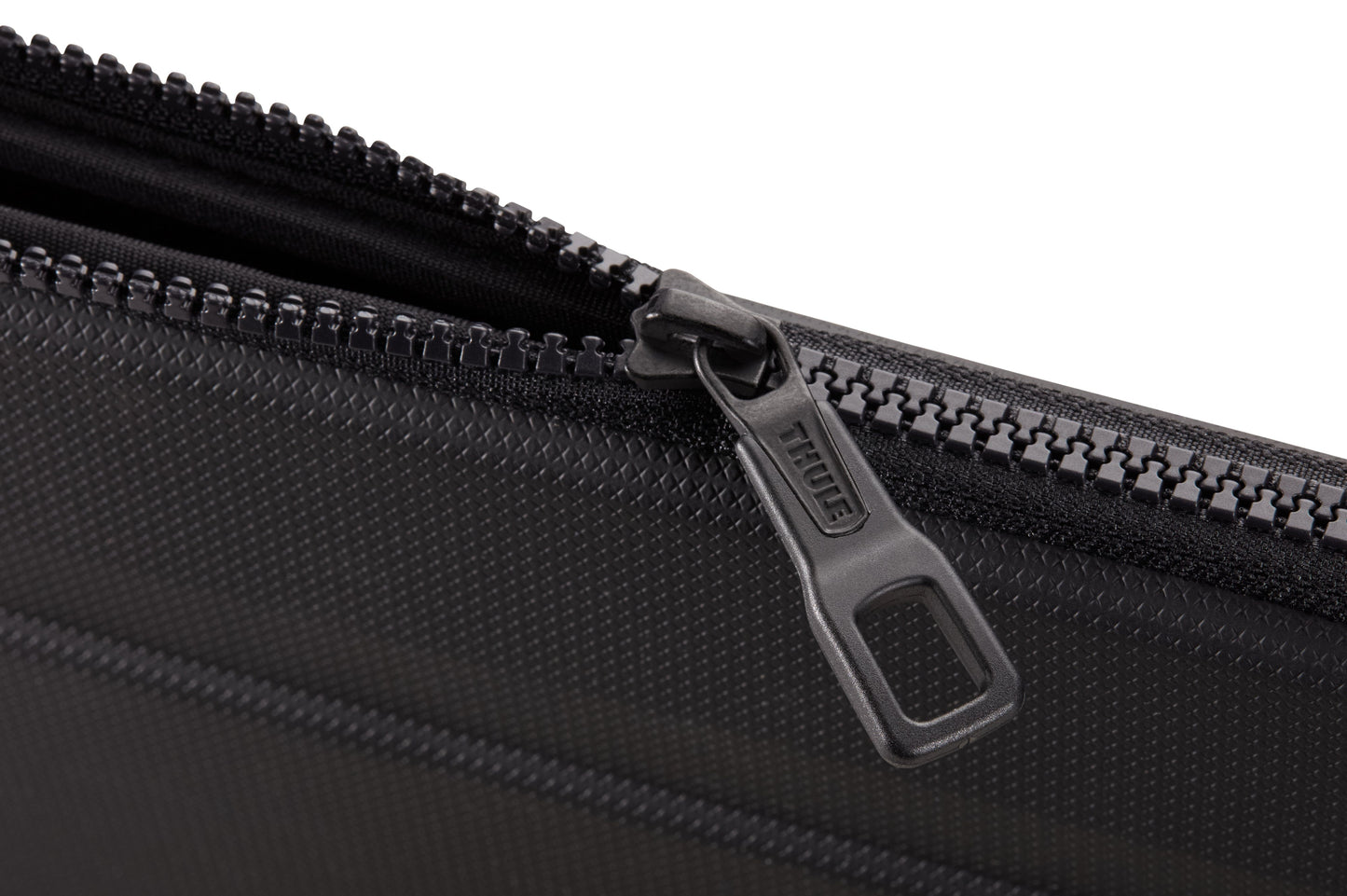 THULE Gauntlet Macbook Pro� Sleeve 16"