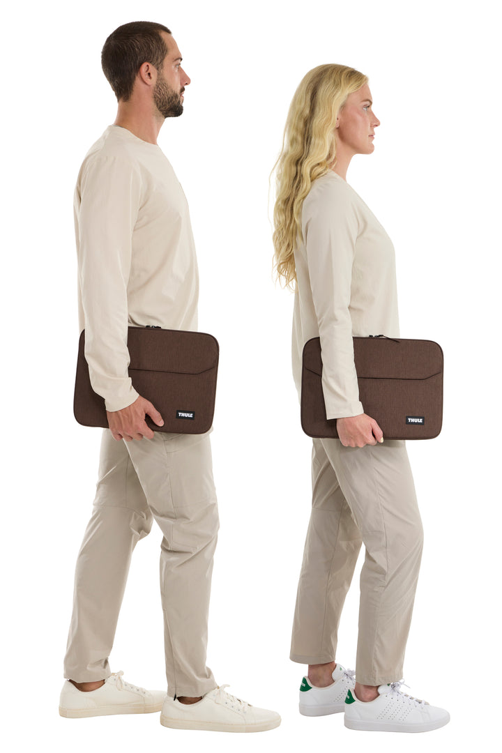 Thule Lithos Sleeve MacBook Air 15" - Brown
