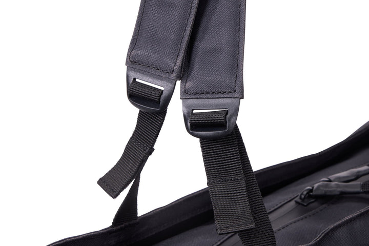 Thule Aion Tote Bag - Black - MW Direct