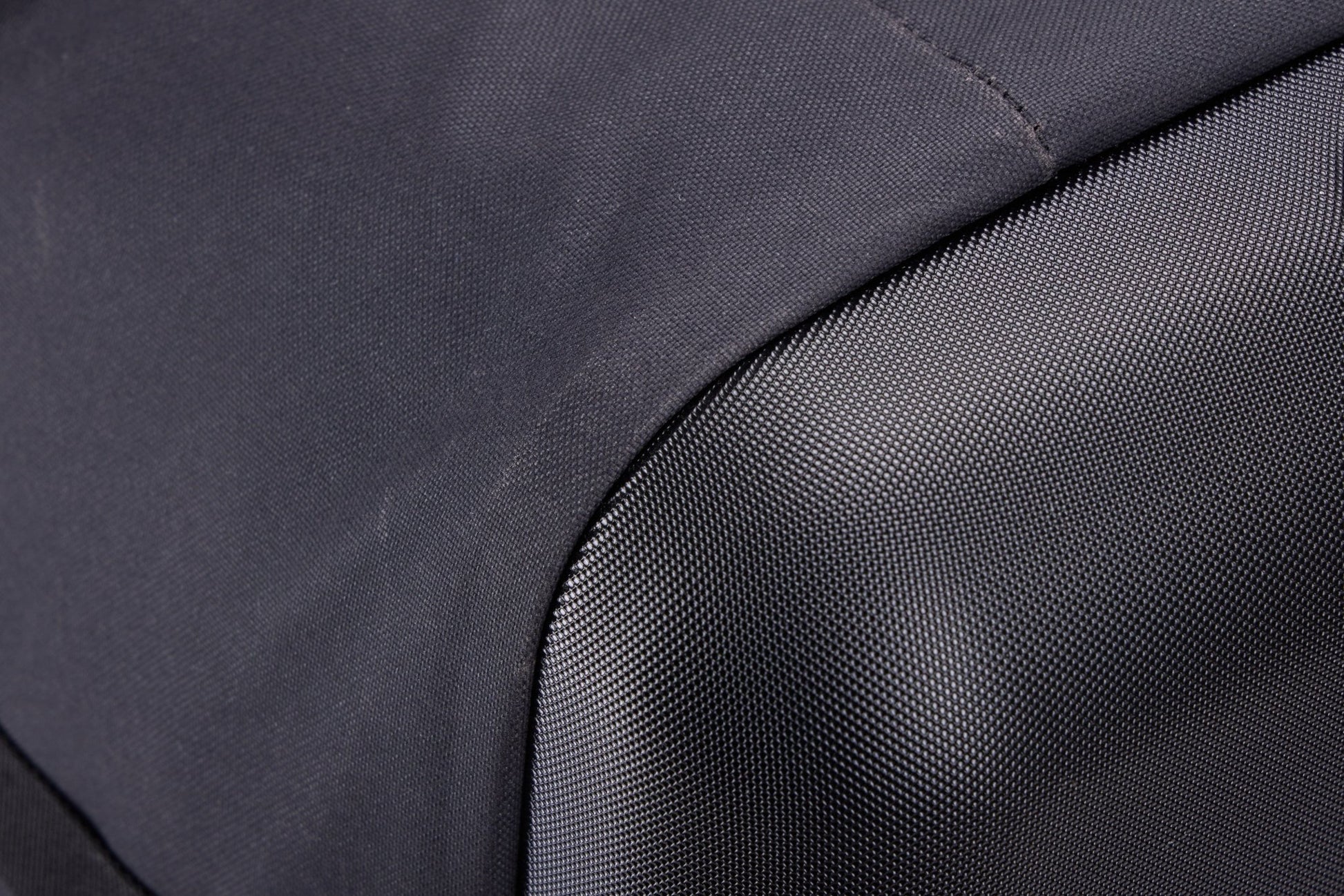 Thule Aion Wheeled Duffel 70cm - Black - MW Direct