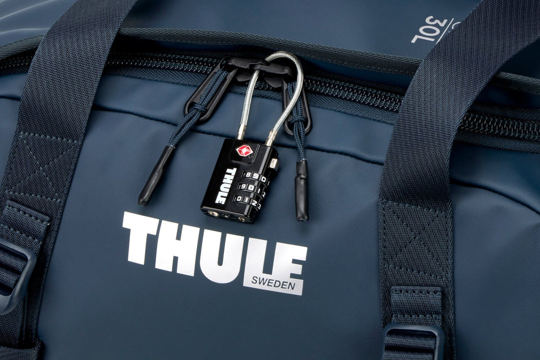 THULE Chasm 30L Duffel - Darkest Blue - MW Direct