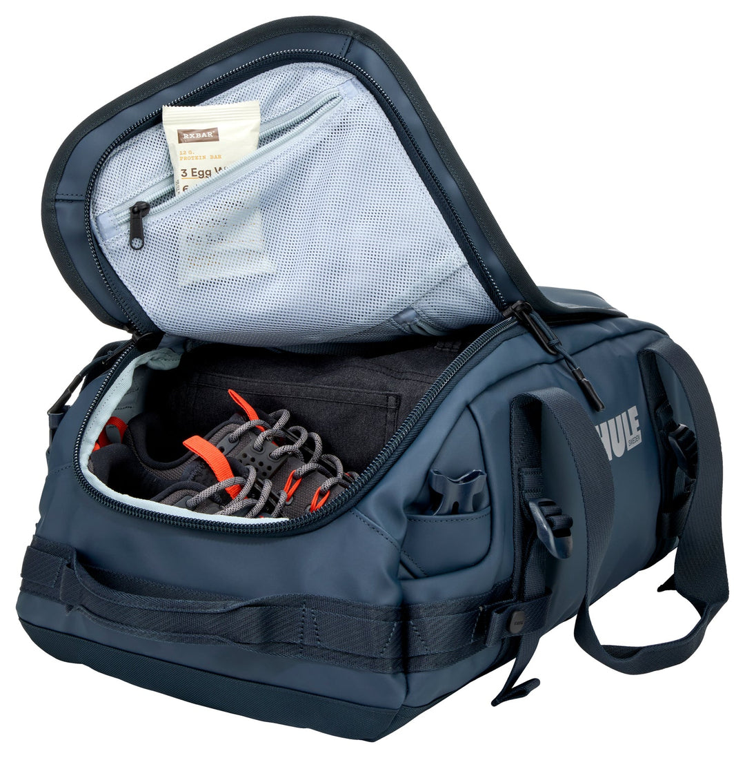 THULE Chasm 30L Duffel - Darkest Blue - MW Direct