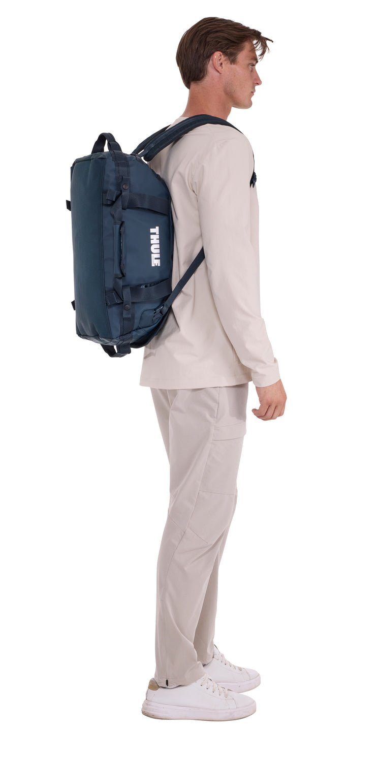 THULE Chasm 30L Duffel - Darkest Blue - MW Direct