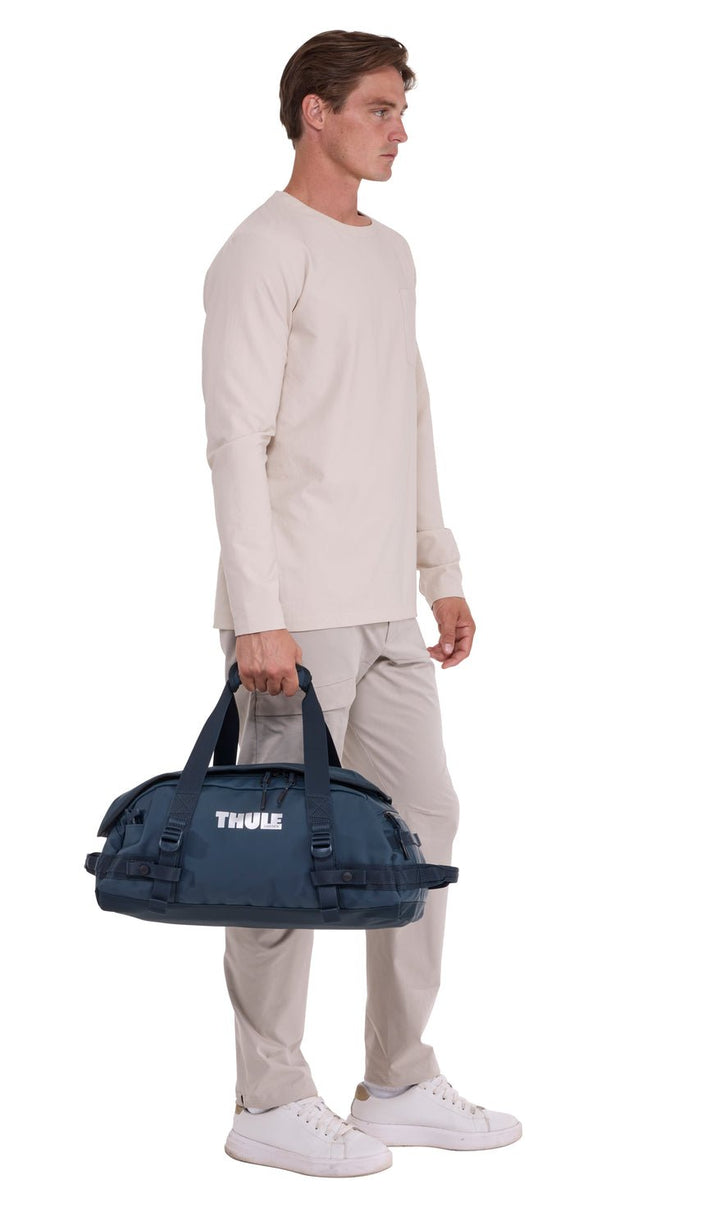 THULE Chasm 30L Duffel - Darkest Blue - MW Direct