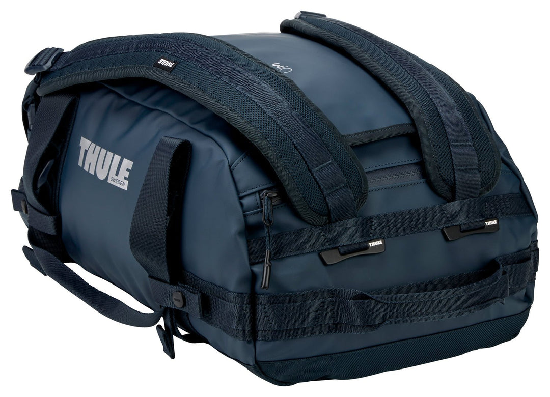 THULE Chasm 30L Duffel - Darkest Blue - MW Direct