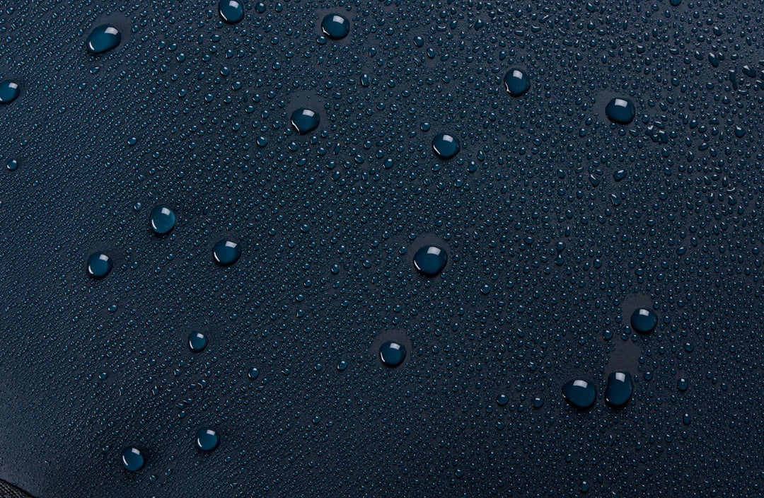 THULE Chasm 30L Duffel - Darkest Blue - MW Direct