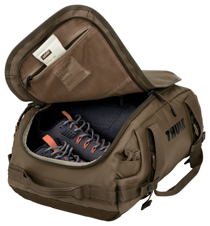 THULE Chasm 30L Duffel - Deep Khaki - MW Direct
