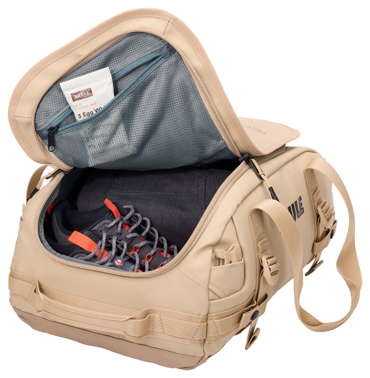 THULE Chasm 30L Duffel - Soft Beige - MW Direct