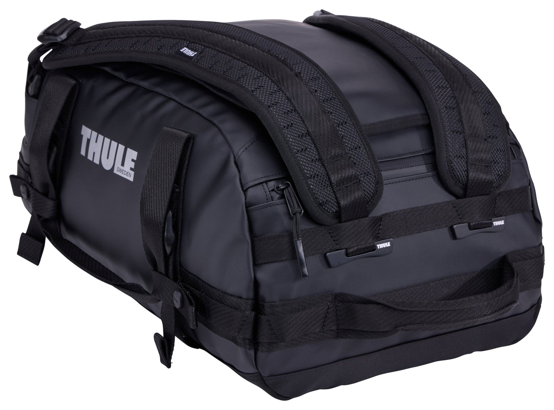 Thule Chasm 30L Duffle Bag Black - MW Direct
