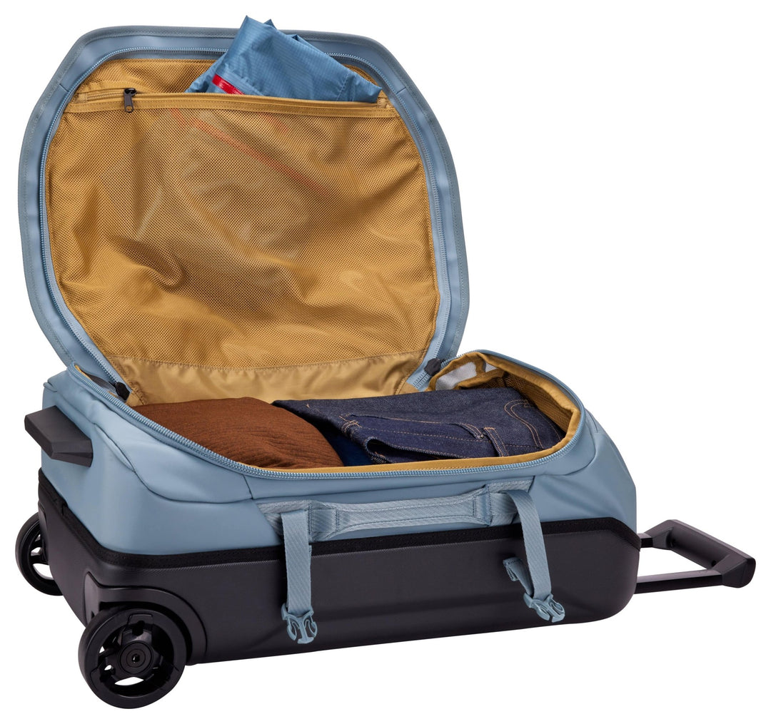 THULE Chasm 40L Wheeled Carry - On Duffel - MW Direct
