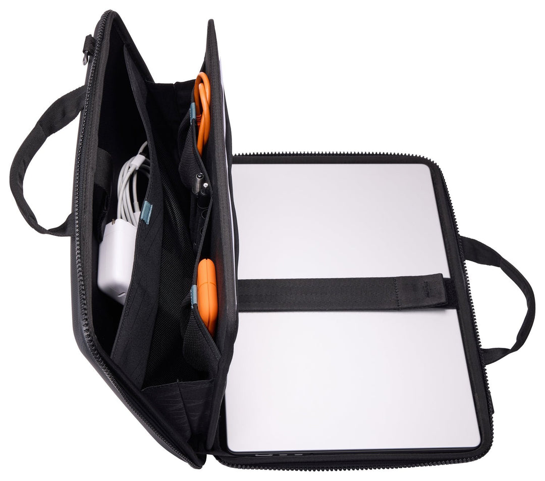 Thule Gauntlet 5 16" MacBook Attaché - Black - MW Direct