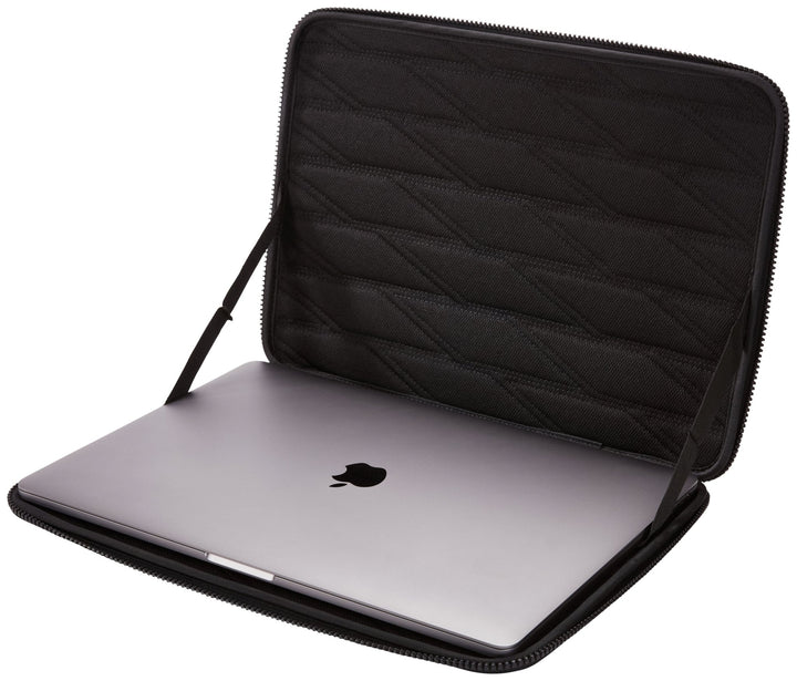 THULE Gauntlet Macbook Pro� Sleeve 16" - MW Direct