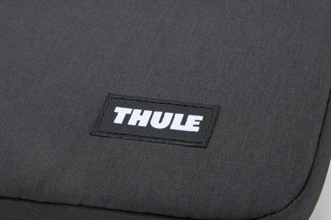 Thule Lithos Sleeve Macbook Air 13" - Black - MW Direct