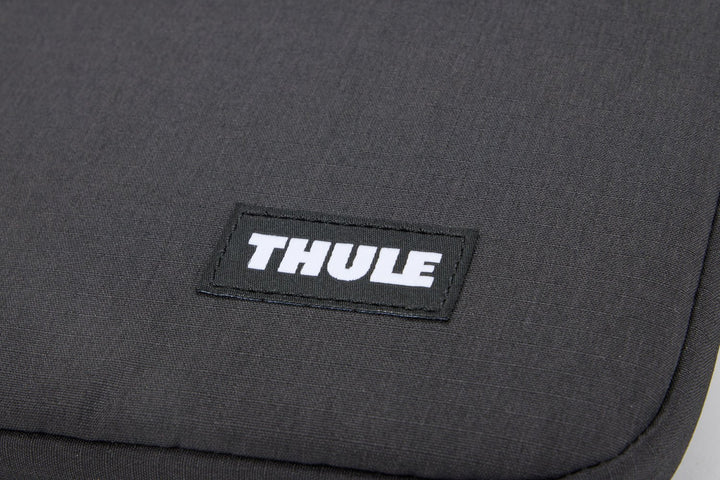 Thule Lithos Sleeve Macbook Air 13" - Black - MW Direct