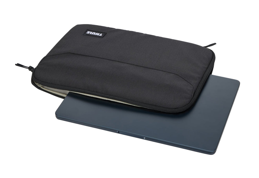 Thule Lithos Sleeve Macbook Air 13" - Black - MW Direct
