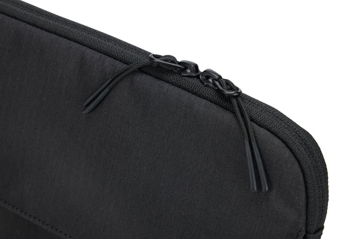 Thule Lithos Sleeve MacBook Air 15" - Black - MW Direct