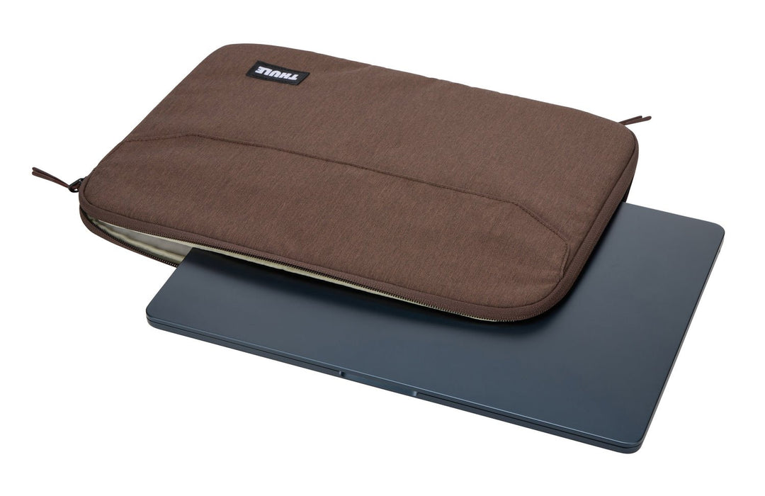 Thule Lithos Sleeve MacBook Air 15" - Brown - MW Direct