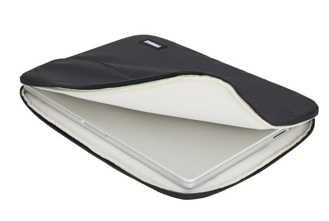 Thule Lithos Sleeve Macbook Pro 16" - Black - MW Direct