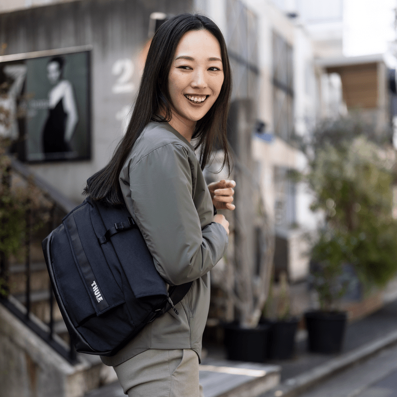 Thule Paramount Crossbody 14L - Gentle Beige - MW Direct