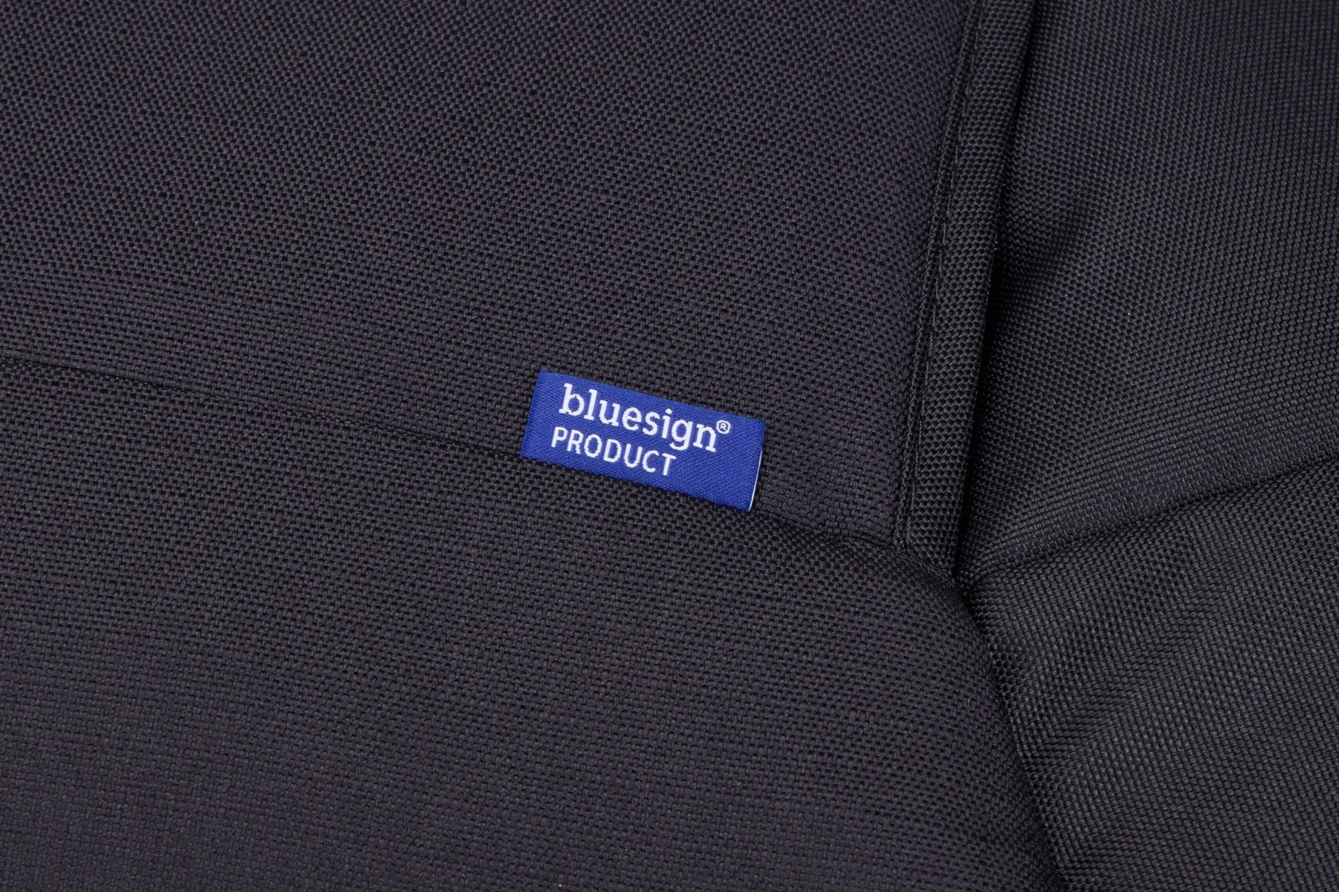 THULE Roundtrip Ski and Snowboard Duffel 80L Black - MW Direct