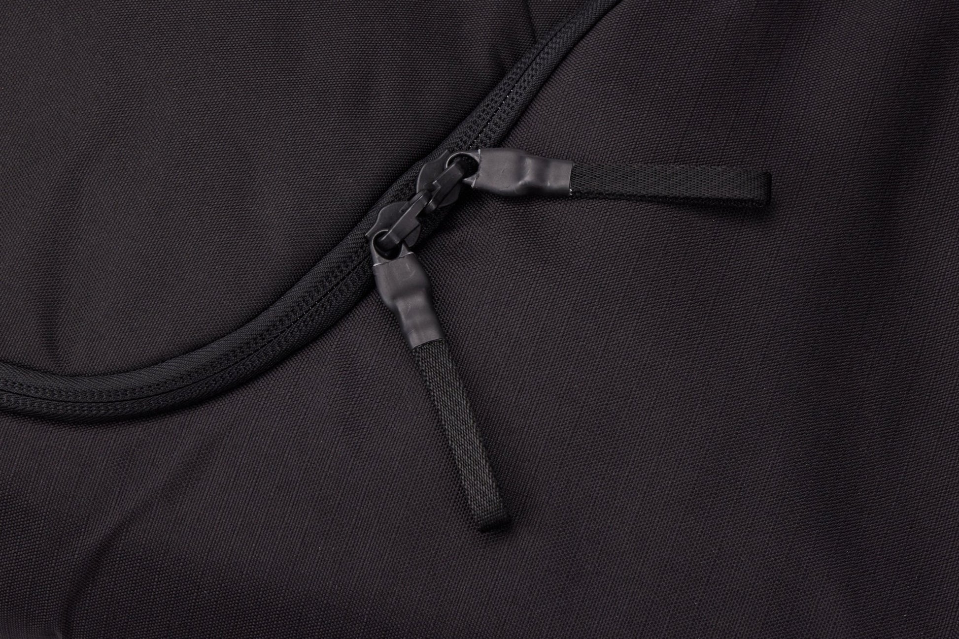 THULE Roundtrip Snowboard Bag 165cm Black - MW Direct