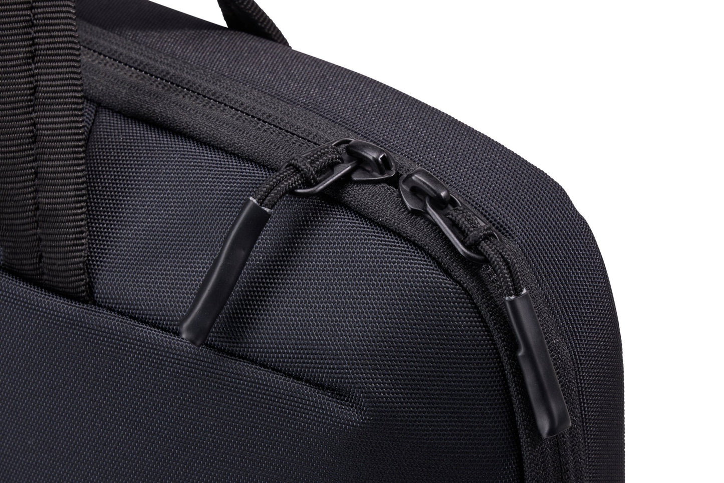 THULE Subterra Macbook Attach� 14" - MW Direct