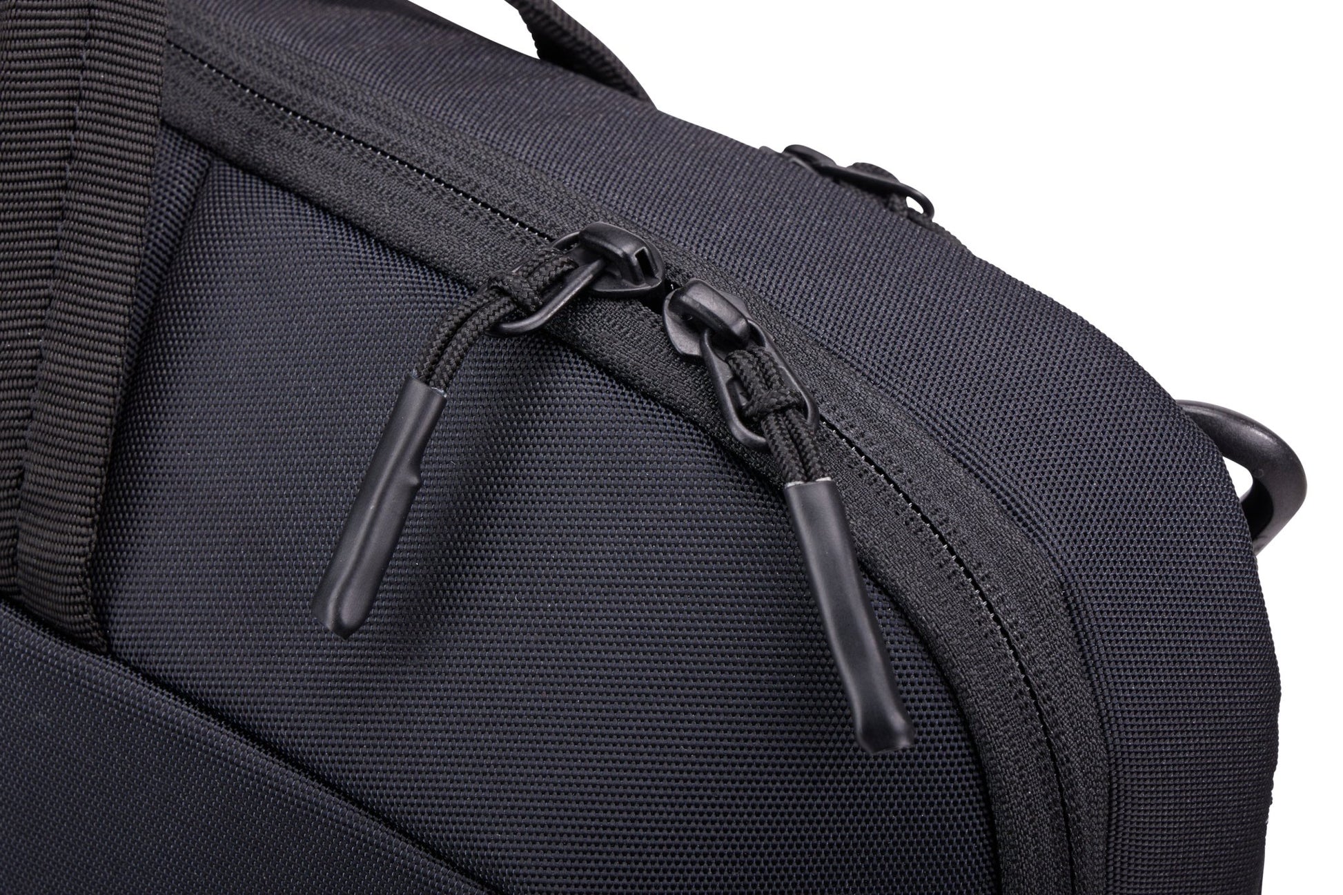 THULE Subterra Macbook Attach� 16" - MW Direct